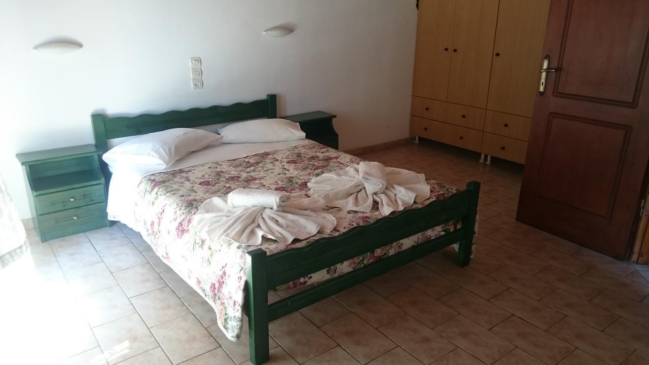 Dakis Studios Keri Eksteriør bilde